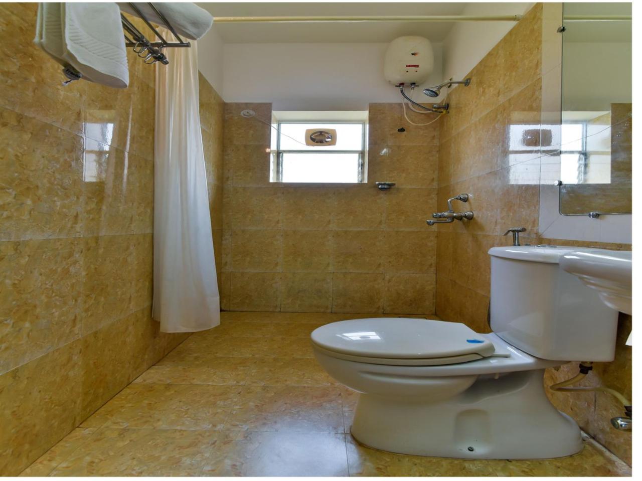 Ginger Tree Resort At The Beach Candolim Extérieur photo